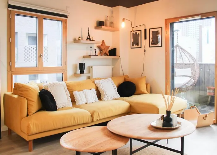 Spacious And Light-filled Nest With Balcony Apartmán Aubervilliers